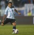 Quatro anos após perder um pênalti que causou a eliminação da Argentina, Tevez se redimiu na mesma fase da Copa América  Foto: Andre Penner / AP