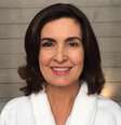 Fátima Bernardes posta foto com metade do rosto maquiado e recebe elogios na manhã desta sexta-feira (3), antes do programa "Encontros"  Foto: @Fátima Bernardes / Instagram