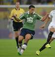 Artilheiro do campeonato, Ricardo Oliveira marcou, mas viu o Santos perder  Foto: Pedro Martins / AGIF / Gazeta Press