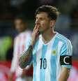 Contundido, Messi não encara o Brasil em Buenos Aires  Foto: Daniel Jayo / Getty Images 