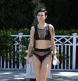 Rummer Willis curte feriado com biquíni de malha em Los Angeles, nesta quinta-feira (2)  Foto: The Grosby Group