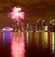 Fogos iluminam a noite de Toronto  Foto: Harry How / Getty Images 