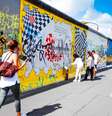 Concurso é realizado anualmente no aniversário da queda de Muro de Berlim  Foto: ilolab / Shutterstock