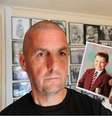 "Eu ainda escrevo para dizer que o amo. No último Natal mandei uma mensagem para ele", disse o pai de Liam, Barry  Foto: The Sun / North News & Pictures Ltd / Reprodução