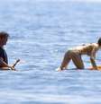 Sylvester Stallone e a mulher, Jennifer Flavin, praticam stand up paddle na França  Foto: The Grosby Group