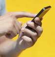 Dos jovens que usam a internet, 73% se conectam a redes sociais  Foto: Thinkstock
