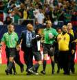 Mark Geiger teve noite desastrosa  Foto: Getty Images