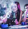 Em 2014, 18% dos jovens entre 11 e 15 anos disseram ter fumado, pelo menos uma vez. E este é o nível mais baixo desde que a pesquisa começou em 1982  Foto: iStock