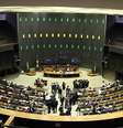 Estudantes de ciência política e comunicação se organizam para simular, da maneira mais fiel possível, as atividades da Câmara dos Deputados  Foto: Alana Martinez / Facebook / Reprodução