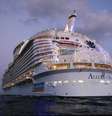 Maior navio do mundo, o Allure of the Seas, estará em cruzeiro pelo Caribe no Ano Novo  Foto: Royal Caribbean International/Divulgação