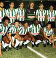 Time titular posa para foto no Mineirão, em jogo válido pela semifinal  Foto: Divulgação/Coritiba
