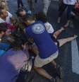 Ataque aconteceu no final da passeata, no centro da cidade, perto da rua Kerem Ayesod, por volta das 19h locais (13h de Brasília)  Foto: Atef Safadi / EFE