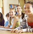 Aulas de caligrafia tornar-se-ão passado na Finlândia, já que o país decidiu substituí-las por aulas de digitação  Foto: iStock