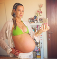 Luana Piovani exibe barrigão de gêmeos, na reta final da gravidez  Foto: @luapio / Instagram/Reprodução