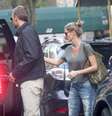 Gisele Bündchen e Tom Brady deixam prédio juntos após rumores de separação  Foto: The Grosby Group