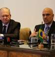 O reitor da USP, Marco Antônio Zago e o Secretário de Segurança Pública do Estado de São Paulo, Alexandre de Moraes assinam convênio sobre o novo modelo de policiamento na Cidade Universitária.  Foto: FuturaPress