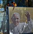 Praça da Revolução, em Havana, é preparada para a chegada do papa Francisco, que fará uma missa no dia 20 de setembro.  Foto: EFE