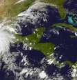Imagem de satélite mostra a aproximação do furacão Patricia que se dirige rumo ao México  Foto: EFE