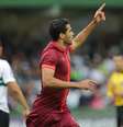 Alan Kardec, do São Paulo, comemora seu gol durante partida contra o Coritiba.  Foto: Giuliano Gomes/Gazeta Press