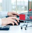 Marketplaces podem gerar um aumento de cerca de 20% nas vendas  Foto: baloon111 / Shutterstock