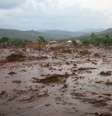 Barragens do Fundão e de Santarém se romperam e causaram uma tragédia no distrito de Bento Rodrigues  Foto: EFE