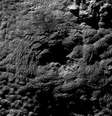 Wright Mons, um dos dois possíveis "vulcões de gelo", foi localizado ao sul da planície de Sputnik  Foto: Nasa