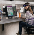 Em 2016, o HoloLens estará disponível para desenvolvedores que queiram aproveitar a tecnologia para criar algo que combine vida real e realidade virtual  Foto: Twitter/@HoloLens / Reprodução