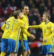 Ibrahimovic marcou os dois gols da Suécia em Copenhague  Foto: Alex Livesey / Getty Images