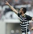 Edu Dracena tinha contrato com o Corinthians até o fim de 2016  Foto: Friedemann Vogel / Getty Images 