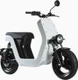 A scooter é bem leve e pode percorrer até 80 km com a bateria completa  Foto: Divulgação
