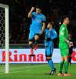 Suárez marca que até então apenas Pelé conseguiu: um hat-trick em Mundial  Foto: Matthew Lewis / Getty Images 