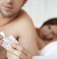 Camisinha é essencial para prevenir doenças sexualmente transmissíveis.  Foto: Shutterstock / Vivo Mais Saudável