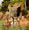 Resorts são procurados por quem vai ficar mais tempo na cidade; o conforto e a oferta de atrações acabam atraindo famílias inteiras  Foto: Mabu Hoteis & Resorts/Divulgação