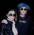 John Lennon e Yoko Ono na década de 80  Foto: Brenda Chase  / Getty Images