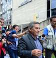 O ex-ministro Gilberto Carvalho chega ao prédio da Justiça Federal para prestar depoimentos como testemunha na Operações Zelotes  Foto: Agência Brasil