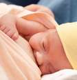 Colostro é o primeiro alimento que o bebê recebe  Foto: iStock