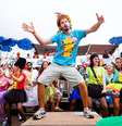 O bloco que abriu o Carnaval 2016 em São Paulo é famoso por tocar apenas músicas dos Beatles em diversos ritmos brasileiros, como samba, maracatu, afoxé e funk  Foto: Facebook/@sbpimenta / Reprodução