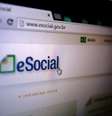 Recolhimento de impostos na contratação de empregados domésticos pelo eSocial começou em novembro de 2015  Foto: Agência Brasil
