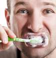 A periodontite pode ser facilmente evitada com visitas periódicas ao dentista, boa higienização bucal e nada de cigarro  Foto: Ilya Andriyanov / Shutterstock