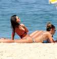 Yasmin Brunet curte sábado de sol em praia do Rio  Foto: AgNews