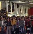 Atualmente 6,5 mil refugiados aguardam no acampamento Idomeni para atravessar a fronteira da Grécia  Foto: Agência Brasil