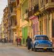 Andar pelas ruas da capital Havana parece uma volta ao passado  Foto: merc67/Shutterstock