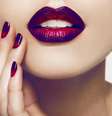 Batom roxo é uma das tendências de maquiagem para o outono/inverno 2016   Foto: Shutterstock / Guia da Semana