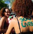 Com a internet, feminismo está em alta entre as jovens  Foto: Marcelo Camargo/Arquivo / Agência Brasil