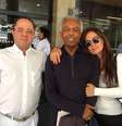  Roberto Kalil Filho, Gilberto Gil e Flora Gil saindo do Hospital Sírio-Libanês  Foto: Instagram/@gilbertogil / Reprodução