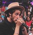 Da telenovela surgiu a banda Rebeldes – composta pelos seis protagonistas da novela, entre eles Chay Suede. A banda atuou em conjunto entre 2011 e 2012. Em 2013, o cantor lançou seu primeiro álbum solo logo após a dissolução do grupo pop   Foto: Instagram/@chaysuede / Reprodução
