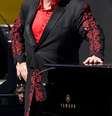 “Batizei a espécie com o nome de Elton John porque tenho ouvido suas músicas no meu laboratório durante toda a minha carreira científica”, disse o pesquisador  Foto: Kevin Winter/Getty Images