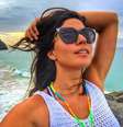 Carol Castro posa para foto em Fernando de Noronha. Fotos: Reprodução, Instagram  Foto: Vivo Mais Saudável