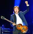 Paul McCartney durante um show na Arena 02, em Londres  Foto: Jim Dyson  / Getty Images