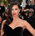Adriana Lima no Festival de Cannes de 2015  Foto: Pascal Le Segretain / Getty Images
